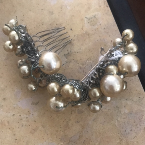 Tiara - Picture 2 of 3